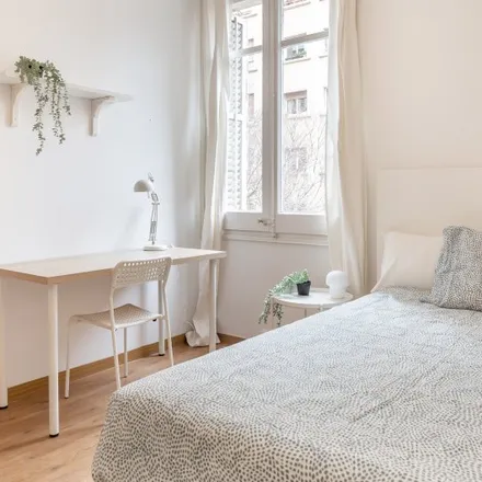 Rent this 4 bed room on Cat Bag in Avinguda de Gaudí, 31