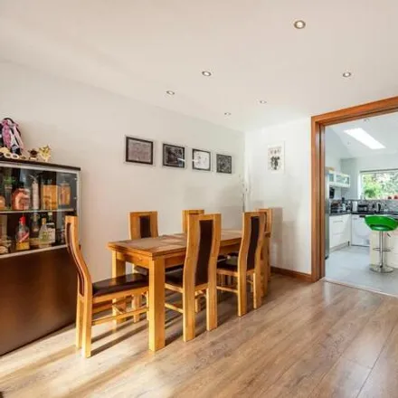 Image 4 - 29 Clitterhouse Road, London, NW2 1DJ, United Kingdom - Townhouse for sale