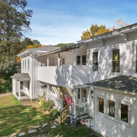 Buy this 11 bed townhouse on 7 Park Ridge Road in Lisbon, Grafton County