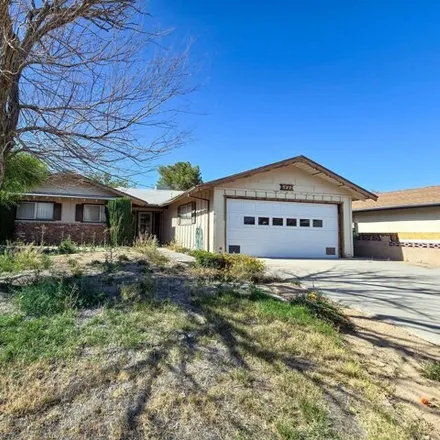 Buy this 3 bed house on 593 West Coso Avenue in Ridgecrest, CA 93555