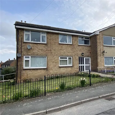 Rent this 2 bed apartment on Bunkers Lane in Batley, WF17 7QR
