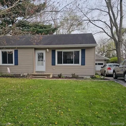 Buy this 3 bed house on 4181 Dallas Avenue in Delhi Charter Township, MI 48842