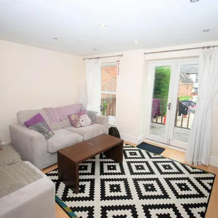 Rent this 2 bed apartment on 9 Milverton Terrace in Royal Leamington Spa, CV32 5BD