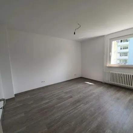 Rent this 3 bed apartment on Weitmarer Straße 161 in 44795 Bochum, Germany