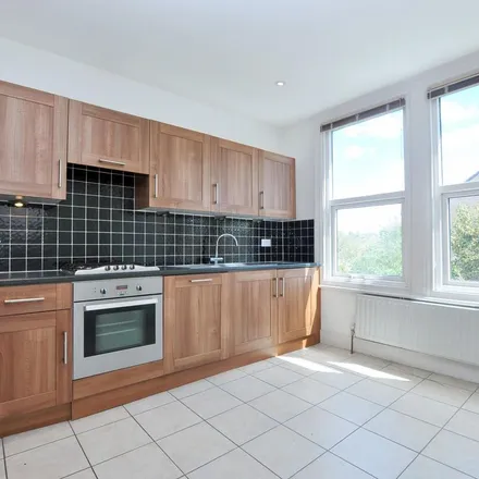 Image 2 - Kent Road, London, W4 5EY, United Kingdom - Apartment for rent