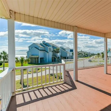 Image 9 - Texas Campgrounds Club, 18100 San Luis Pass Road, Galveston, TX 77554, USA - House for sale