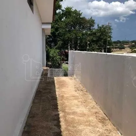 Rent this 3 bed house on Avenida Francisco Sampaio Peixoto in Vila Melhado, Araraquara - SP