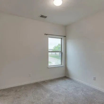 Rent this 3 bed apartment on unnamed road in Dallas, TX 75227
