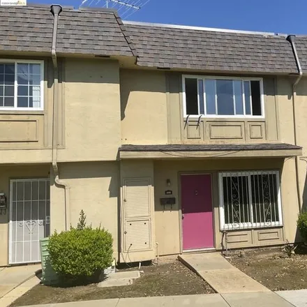 Buy this 2 bed townhouse on 2681 Ponselle Court in San Jose, CA 95121