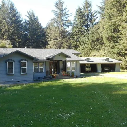 Buy this 3 bed house on Sea Foam Drive in Del Norte County, CA 75531