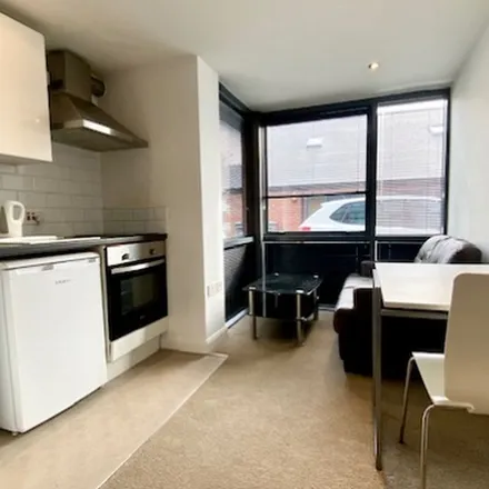 Image 2 - 5 Holberry Close, Sheffield, S10 2FQ, United Kingdom - Apartment for rent