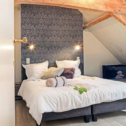 Rent this 4 bed house on Alveringem in Veurne, Belgium