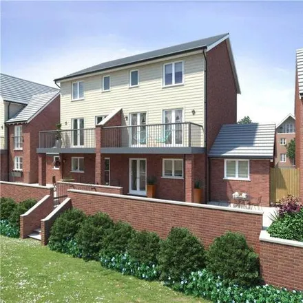 Buy this 4 bed duplex on unnamed road in Castleford, WF10 1FS