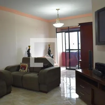 Rent this 3 bed apartment on Avenida Silva Jardim 368 in Rebouças, Curitiba - PR