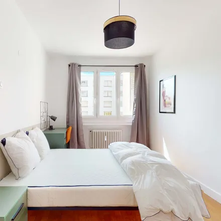 Rent this 5 bed room on 171 Avenue Félix Faure in 69003 Lyon 3e Arrondissement, France