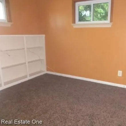 Image 6 - 5179 Weddel Street, Dearborn Heights, MI 48125, USA - House for rent