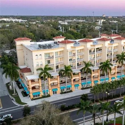 Buy this 3 bed condo on 1176 Tamiami Trail in Sarasota, FL 34236