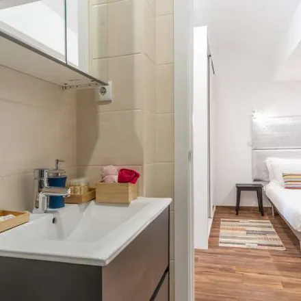 Rent this 1 bed apartment on Farmácia Britânica in Travessa da Légua da Póvoa 5-B, 1250-136 Lisbon