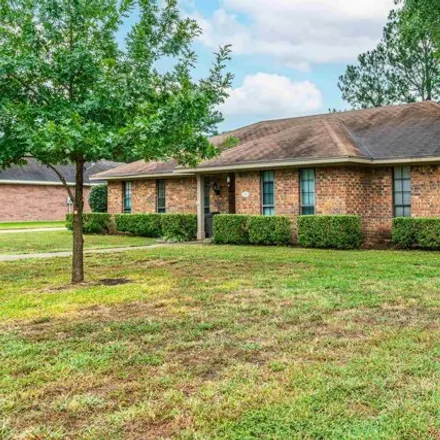 Buy this 3 bed house on 4044 Morningside Drive in Paris, TX 75462
