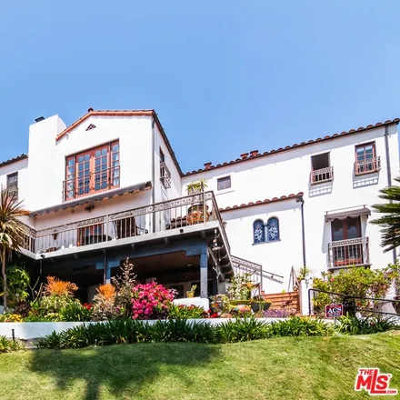 Image 1 - 2324 North Catalina Street, Los Angeles, CA 90027, USA - House for sale