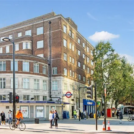 Rent this studio apartment on Leicht Contracts Kitchens in 319 Euston Road, London