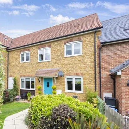Buy this 3 bed house on The Grange in Mudford, BA21 5TN