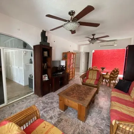 Buy this studio house on Calle Estrella in SM 27, 77508 Cancún