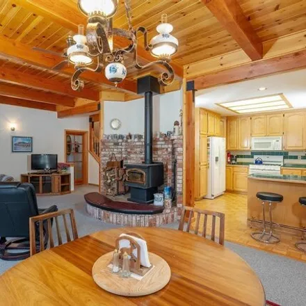 Image 5 - 12072 Kitzbuhel Road, Truckee, CA 96161, USA - House for sale