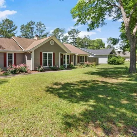 Buy this 3 bed house on 699 Tharpe Road in Warner Robins, GA 31088