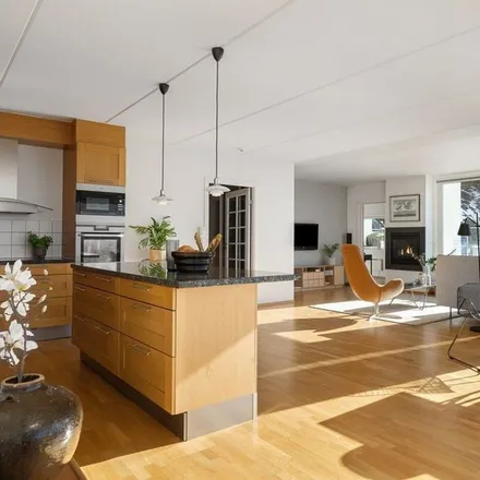 Rent this 3 bed apartment on Grefsenkollveien 23 in 0490 Oslo, Norway