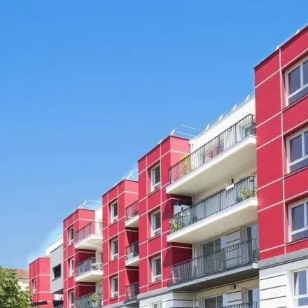 Image 2 - Pimparela, Boulevard de la Paix, 64000 Pau, France - Apartment for rent