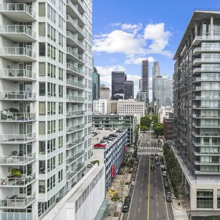 Rent this 1 bed condo on Luma in 1100 South Hope Street, Los Angeles