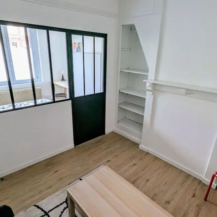 Rent this 2 bed apartment on 3 Boulevard du Cange in 80000 Amiens, France