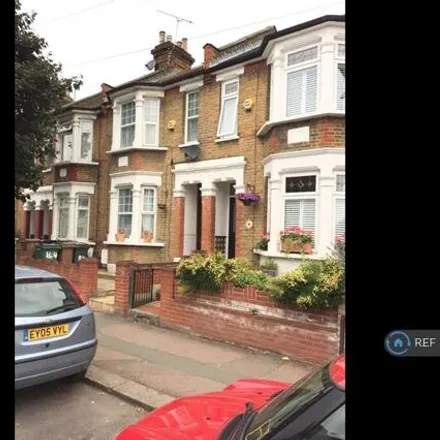 Rent this 4 bed townhouse on 71 Selwyn Avenue in London, E4 9LR