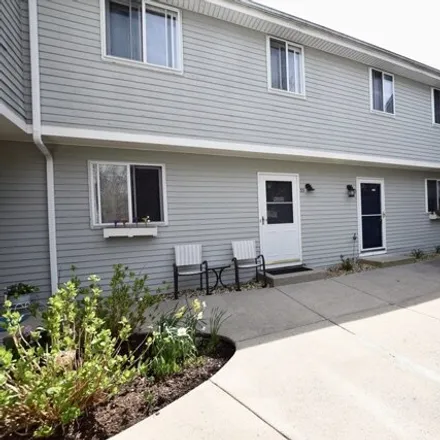 Buy this 1 bed condo on 207 Lake Street in East Weymouth, Weymouth