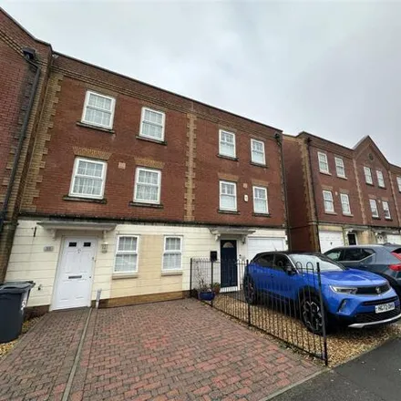 Buy this 3 bed townhouse on St Georges Drive in Bournemouth, Christchurch and Poole