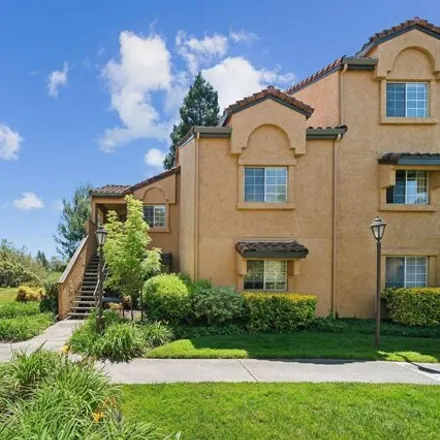 Buy this 2 bed condo on 1988 Canyon Lakes Drive in San Ramon, CA 94582
