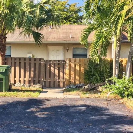 Image 1 - 1333 Woodpecker Street, Homestead, FL 33035, USA - Townhouse for rent