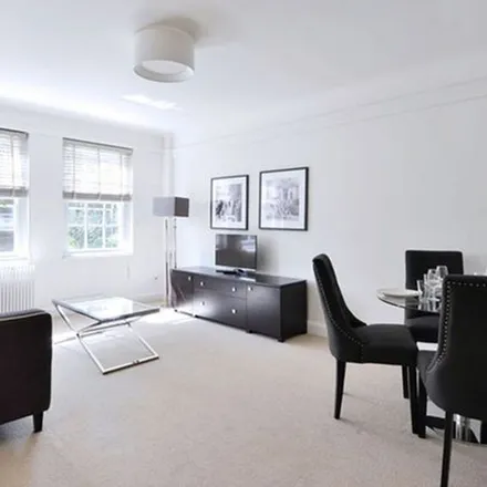 Rent this 2 bed apartment on Fulham Road in London, SW3 6RL