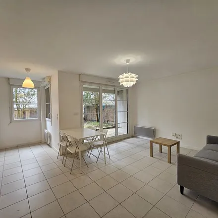 Rent this 3 bed apartment on 7 Rue André Etcheverlepo in 31200 Toulouse, France