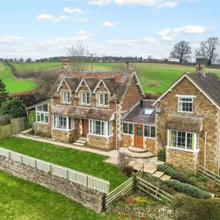 Buy this 5 bed house on Chillaway Barn in Thatchers Close, Epwell