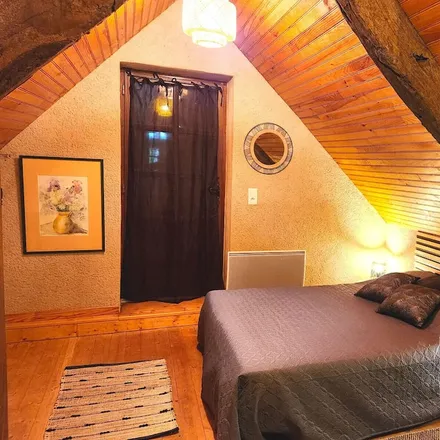 Rent this 2 bed house on 12200 Villefranche-de-Rouergue