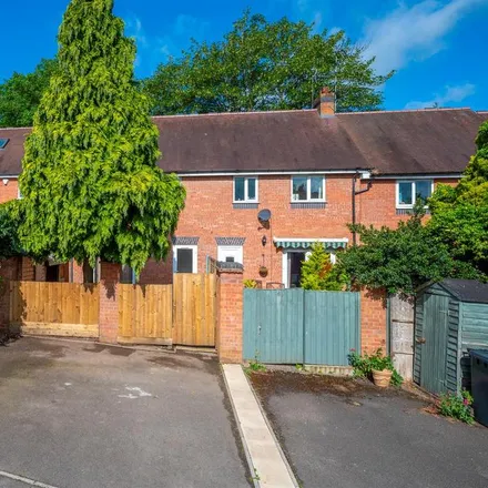 Rent this 2 bed townhouse on unnamed road in Henley-in-Arden, B95 6AG