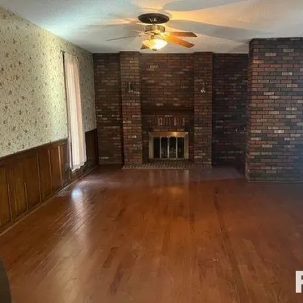 Image 8 - 1367 East 6th Street, Centralia, IL 62801, USA - House for sale