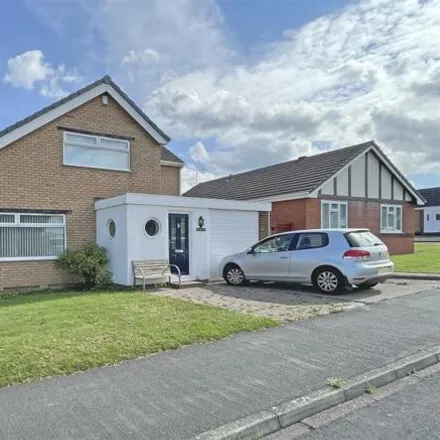 Buy this 4 bed house on Lôn Gadlas in Abergele, LL22 7ET