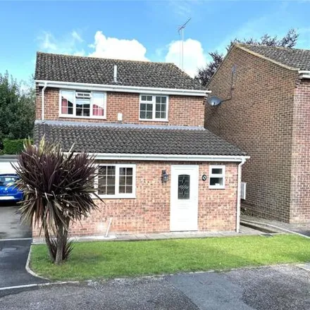Buy this 3 bed house on 19 Kingston Close in Blandford Forum, DT11 7UQ