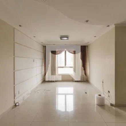 Buy this 2 bed apartment on Rua Voluntários da Pátria in Santana, São Paulo - SP