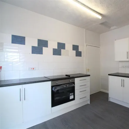 Rent this 3 bed apartment on Rumbles in Anlaby Road, Hull