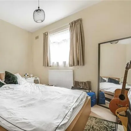 Image 5 - Hail & Ride Querrin Street, Byam Street, London, SW6 2RB, United Kingdom - Apartment for sale