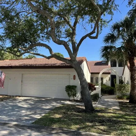 Buy this 2 bed townhouse on 800 Parkside Place in Indian Harbour Beach, Brevard County
